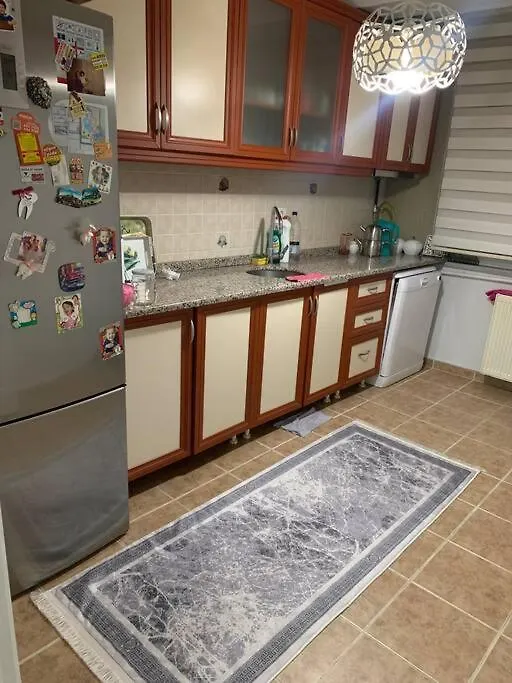 Apartment 2 Bedroom 5 Bed Peaceful Calm Full Kitchen,All Items Available Luxury And Relax Istanbul